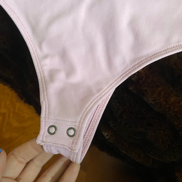 A&F one shoulder soft collection bodysuit NWT - Picture 3 of 4